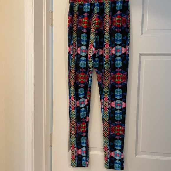 Fancy fans women's leggings colorful geometric design, size M / L (small runs) - Picture 4 of 10